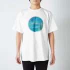 Orsetto.Kana.ArtのEarth Regular Fit T-Shirt