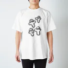 ビューのいつだってへっちゃらなKOTORI達 Regular Fit T-Shirt