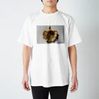 Aiko Nakanoのクダマキフクロホコリ（裏） Regular Fit T-Shirt