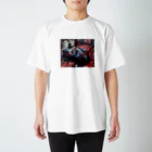 リラックス金魚のある夜のこと Regular Fit T-Shirt