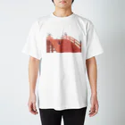 Amiの狐の赤太鼓橋 Regular Fit T-Shirt