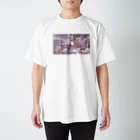 キュピ屋の【字幕】 輪切り ちくわ の 大冒険 Regular Fit T-Shirt