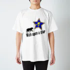 Yuko’ｓ Galleryの【開運祈願】星に願いを！ Wish upon a star! 寅年生まれ守護梵字タラーク Regular Fit T-Shirt