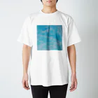 おにぎり堂の晴れた！！ Regular Fit T-Shirt