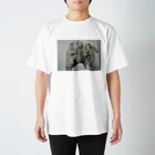 永久凍土の国の白夜の象のポートレート Regular Fit T-Shirt