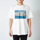 shirado_kazukiの2羽の鳥と電線 Regular Fit T-Shirt