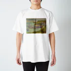 ArtGoodsのジョルジュ・スーラ『ポール・アン・ベッサンの外港』 Regular Fit T-Shirt