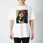 自由なサイト「me.ch」のダークネス・シスター Regular Fit T-Shirt