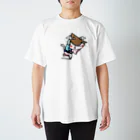 アート宇都宮(ARTUTSUNOMIYA)の阿波踊りをする子猫 Regular Fit T-Shirt