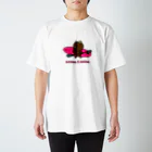 STUDIO SUNLIGHT WEB SHOPのカヤック×クマ（ピンク） Regular Fit T-Shirt