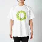 satoharuのミモザのリース Regular Fit T-Shirt