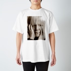 粕谷幸司 as アルビノの日本人のアルビノを着る Regular Fit T-Shirt