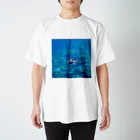 海とマッチョとKINTRAYの阿嘉島のゴマモン Regular Fit T-Shirt