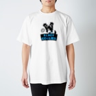 エグチ【バレーサブカル解説】のロゴ入りTシャツ Regular Fit T-Shirt