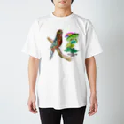 ソラネコ本舗（meg－micro）のココノエインコ　赤い実を届けに Regular Fit T-Shirt