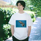 MISHA×ARTS (ミーシャアーツ)の海底2万マイル-スタンダードTシャツ(ブルー) Regular Fit T-Shirt