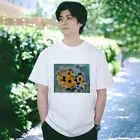 Yuta YoshiのSun flower doesn’t like others.  Regular Fit T-Shirt