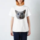 くろねこしろねこのびっくりしろねこ　裏表印刷 スタンダードTシャツ