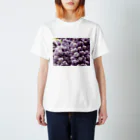 鯨のあふれるお花 Regular Fit T-Shirt