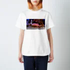 まち子宗形の熱帯魚 Regular Fit T-Shirt