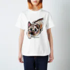 宇寅。の泥棒フェイスの子犬 Regular Fit T-Shirt