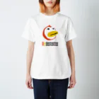 Kedamarine Kedamalow's SHOPの夕陽に染まるペンギン スタンダードTシャツ