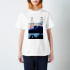 シッポ追いの猫写真店の夕暮れのふたり Regular Fit T-Shirt