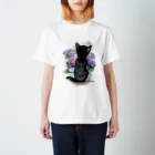 kinako-japanの紫陽花と白黒子猫 Regular Fit T-Shirt