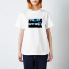 doorのお店のネオン街の雫 Regular Fit T-Shirt