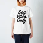 ゴールデン街のレトリBARのDOG VIBES ONLY Tシャツ 티셔츠