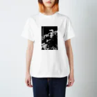 otsukiのモノクロ Regular Fit T-Shirt