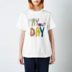 un_corporationのPayment Day-USAKO Regular Fit T-Shirt