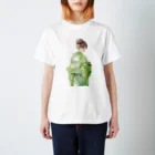 ききものやの緑の着物の女性 Regular Fit T-Shirt