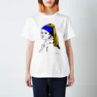 ゆる名画のTシャツ屋さんの真珠の耳飾りの少女 Regular Fit T-Shirt