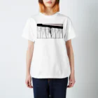 インタネッツショッピンのグンナイ Regular Fit T-Shirt