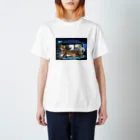 Qsarkの青い世界に来たネコ Regular Fit T-Shirt