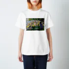 世界美術商店のグランド・ジャット島の日曜日の午後 / A Sunday Afternoon on the Island of La Grande Jatte Regular Fit T-Shirt