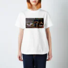 世界美術商店の死刑囚に毒を試すクレオパトラ / Cleopatra Testing Poisons on Condemned Prisoners Regular Fit T-Shirt