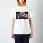 FUYUGITUNE-officialのROZES OF SILENCE Regular Fit T-Shirt