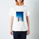 もず黒の青空グラフィック Regular Fit T-Shirt