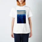 SAKI OTSUKAの東京の青 Regular Fit T-Shirt