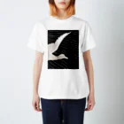 PALA's SHOP　cool、シュール、古風、和風、の黒と白　水鳥の柄 スタンダードTシャツ