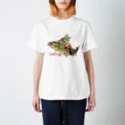ニャンウィズのアニキのお魚ゲットだぜ❗️ スタンダードTシャツ