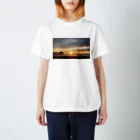 tsukuneのLA sunset Regular Fit T-Shirt