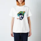 洋服好きな男の子 の魚を捕えた子猫 Regular Fit T-Shirt