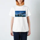 kokyu.jpの鳴門海峡大橋か瀬戸大橋（たぶん鳴門海峡大橋） スタンダードTシャツ