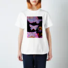 アーティスト 丸尾義久shopの丸尾義久作　ファーストキス 人面蝶 Regular Fit T-Shirt