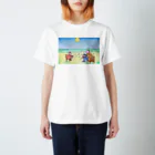 「アートとメルヘンと創作の森グッズ」の「ピピのつばさ」ピピの音楽会 Regular Fit T-Shirt