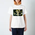 bitpiyoの黄色い薔薇の花 Regular Fit T-Shirt