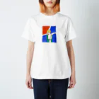 オレンジのおんな Regular Fit T-Shirt